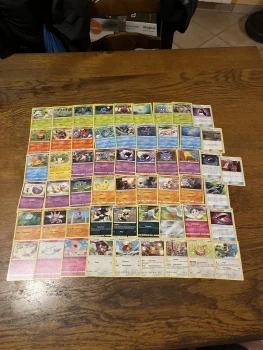 Lot de 55 cartes Pokémon
