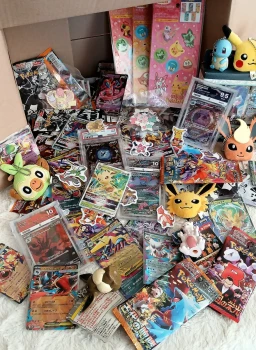 Box Pokémon Japonaise – Carte Gradée Note 9 Mini + Cartes + Boosters + Goodies