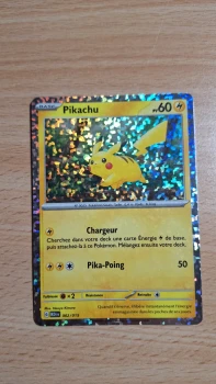 Carte Pokémon Pikachu