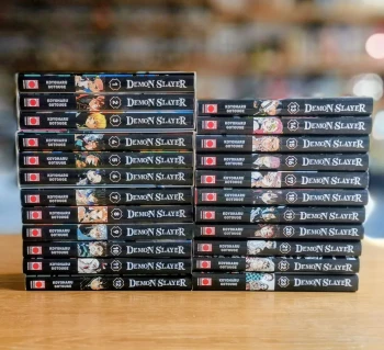 Lot 23 tomes Demon SLayer