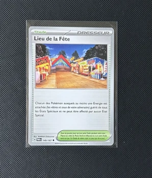 Carte Pokémon - Lieu de la Fête 149/167 - Mascarade Crépusculaire