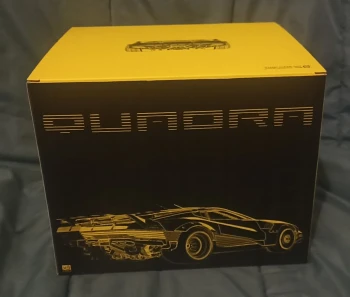 Voiture Télécommandée Cyberpunk 2077 Quadra avec sa Manette