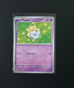Carte Pokémon - Togepi 70/191 - Étincelle Déferlante