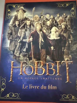 Livre du film le hobbit un voyage inattendu neuf
