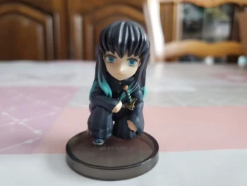 Figurine demon slayer tokito