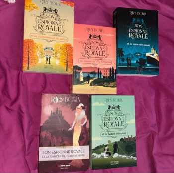 Son espionne royale lots