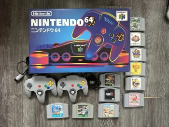 Console Nintendo 64 JAP + 2 Joysticks + 11 Jeux