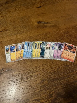 Lot de 21 cartes Pokémon