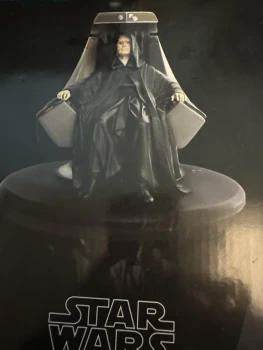 Figurine star wars empereur palpatine résine attakus