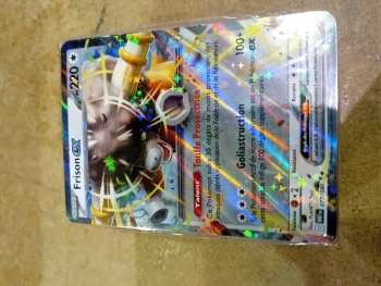 100 cartes pokemon + 1 ultra rare neuves sous blister