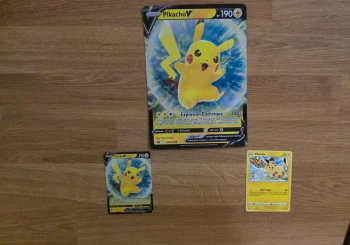 Lot de 3 cartes Pokémon Pikachu