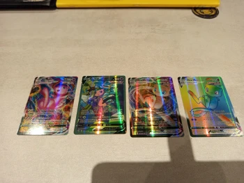 Cartes pokemon mew v max pv 310/ 180