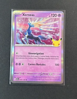 Carte Pokémon - Xerneas 76/128 - Holo - 30ème Anniversaire