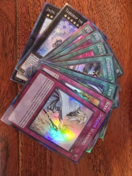 Lot de cartes Yu Gi Oh