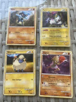 Lot de 4 cartes appel des légendes 2011 /95Envoi rapide et soigné