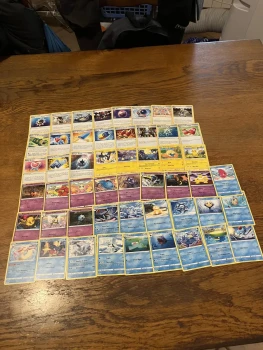 Lot de 93 cartes Pokémon