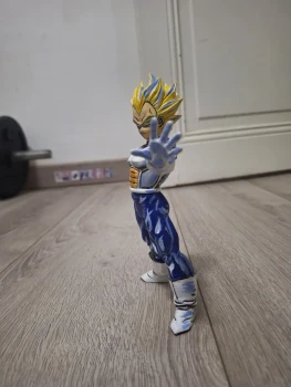 Vegeta 2D custom, cel shading – À réserver