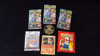 Lot Pokémon : Boosters Pokémon GO + Stickers & Goodies.