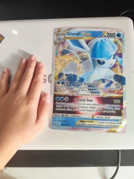 Carte pokémon givrali vstar géante
